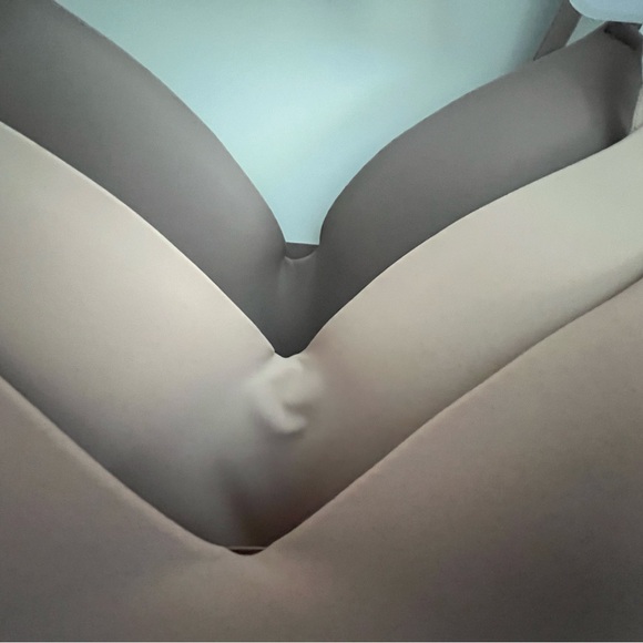 Danskin Smooth & Silky Invisible Edge Seamless Pullon Wireless 3pc Bra/Bralette - Picture 6 of 15